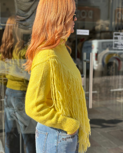 Dolcevita con frange in lana e micropaillettes – Giallo sole